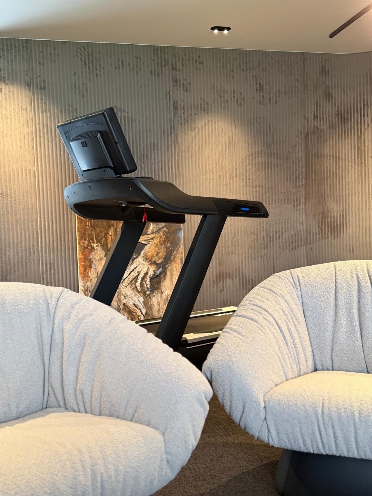 komercijalna traka za trčanje BH Fitness MOVEMIA TR1000 detalj zaslona